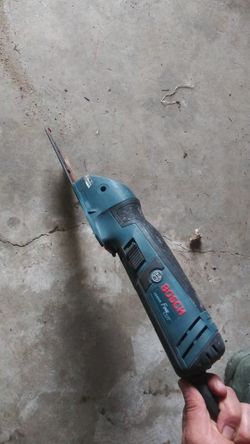 Bosch 1640vs fine cut power hand saw