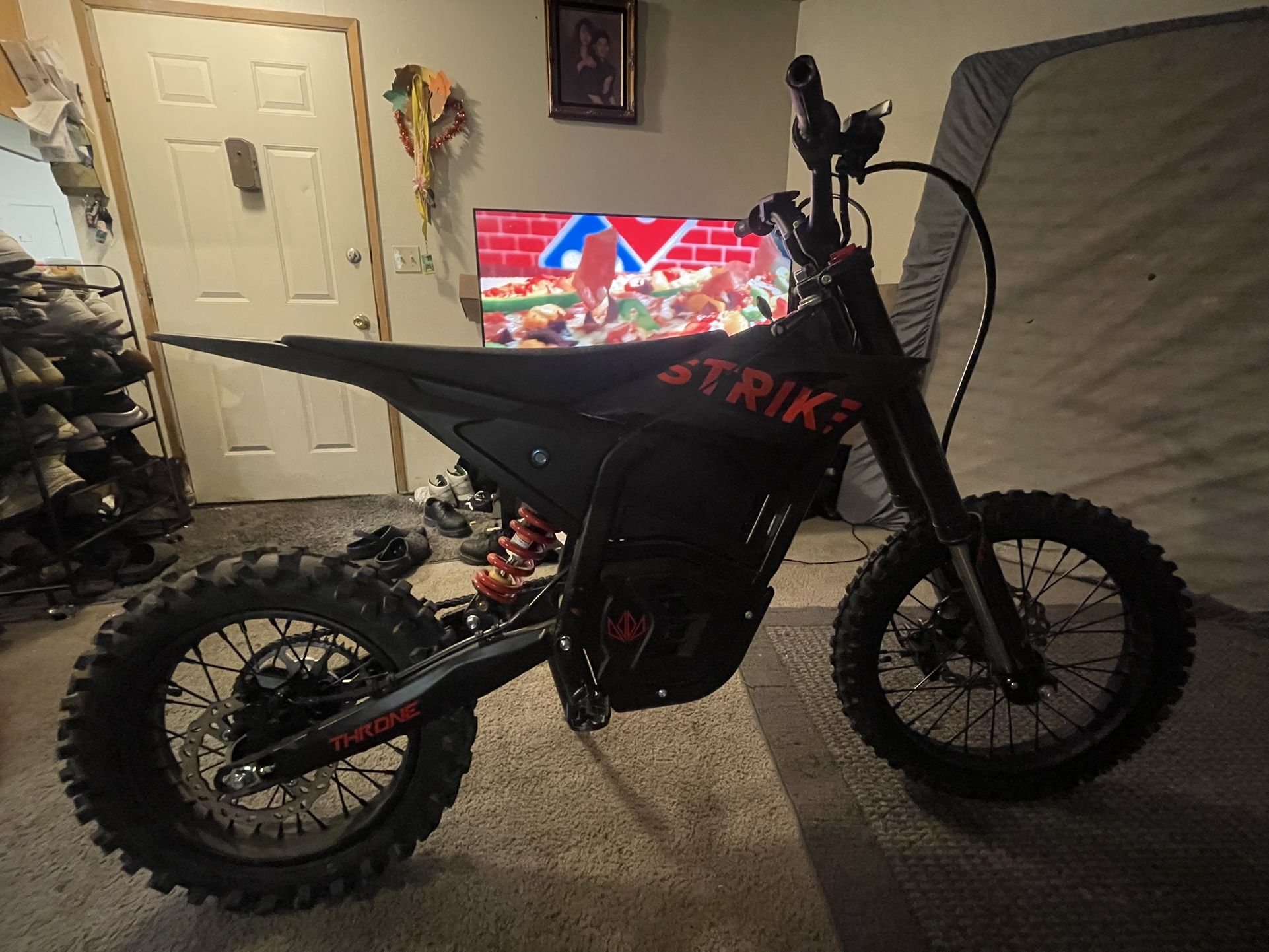 Strike Shadow 60v  3500 watts Red/black 41-45 MPH