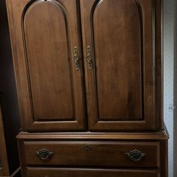 Kincaid Furniture Armoire/Entertainment Center