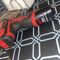 Milwaukee M12 Impact Driver 