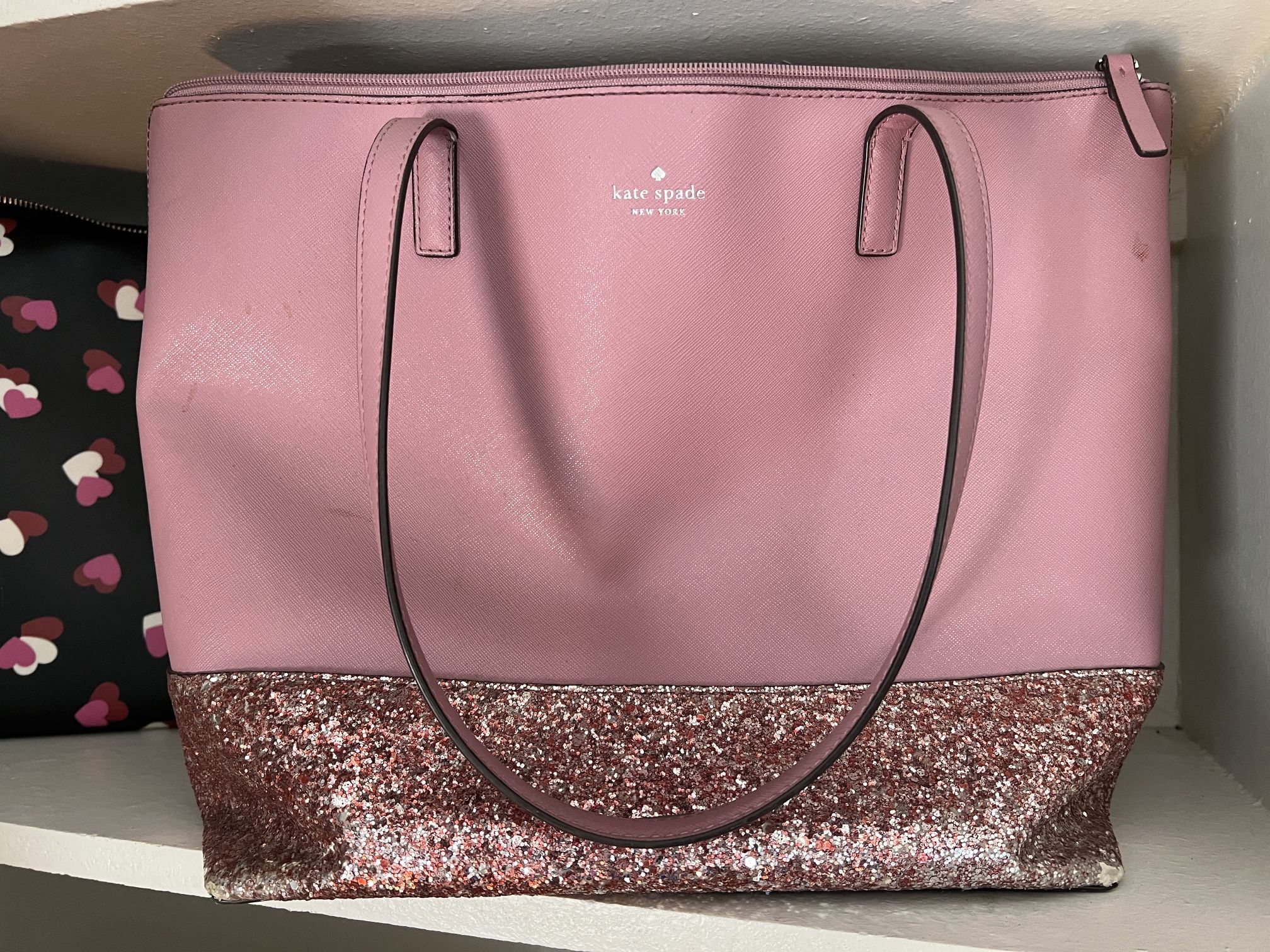 LARGE. KATE SPADE TOTE IN GD CONDITION