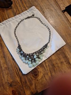 Banana Repúblic Necklace