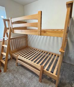 Solid wood bunkbed
