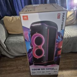 JBL PARTY BOX ULTIMATE 1100 WATTS 
