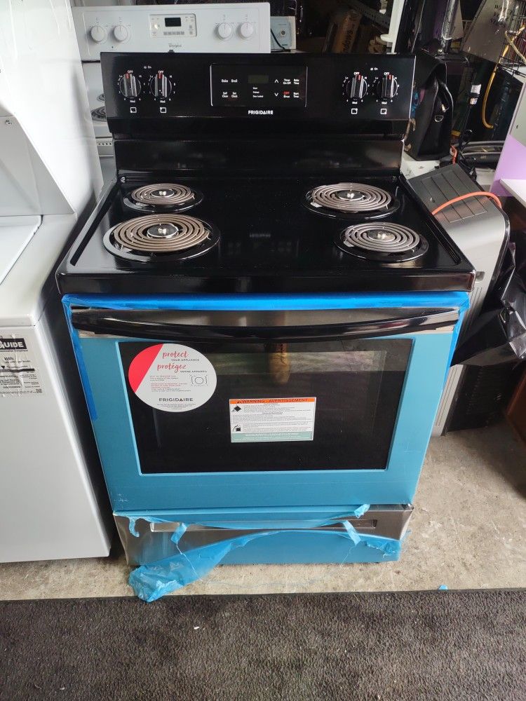 Brand New Scratch And Dent Electric Stove