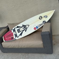 5'9" Al Merrick Surfboard with Fins