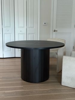 Round Black Dining Table
