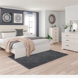 Ashley furniture Stelsie Bedroom Set $400