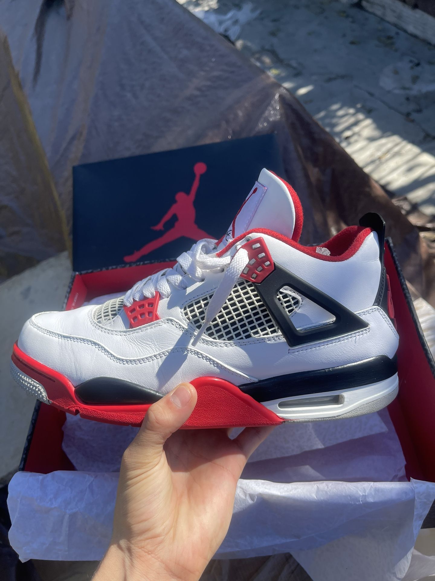Fire Reds Grey Jordan 4 Fire Reds for Sale in San Diego, CA - OfferUp