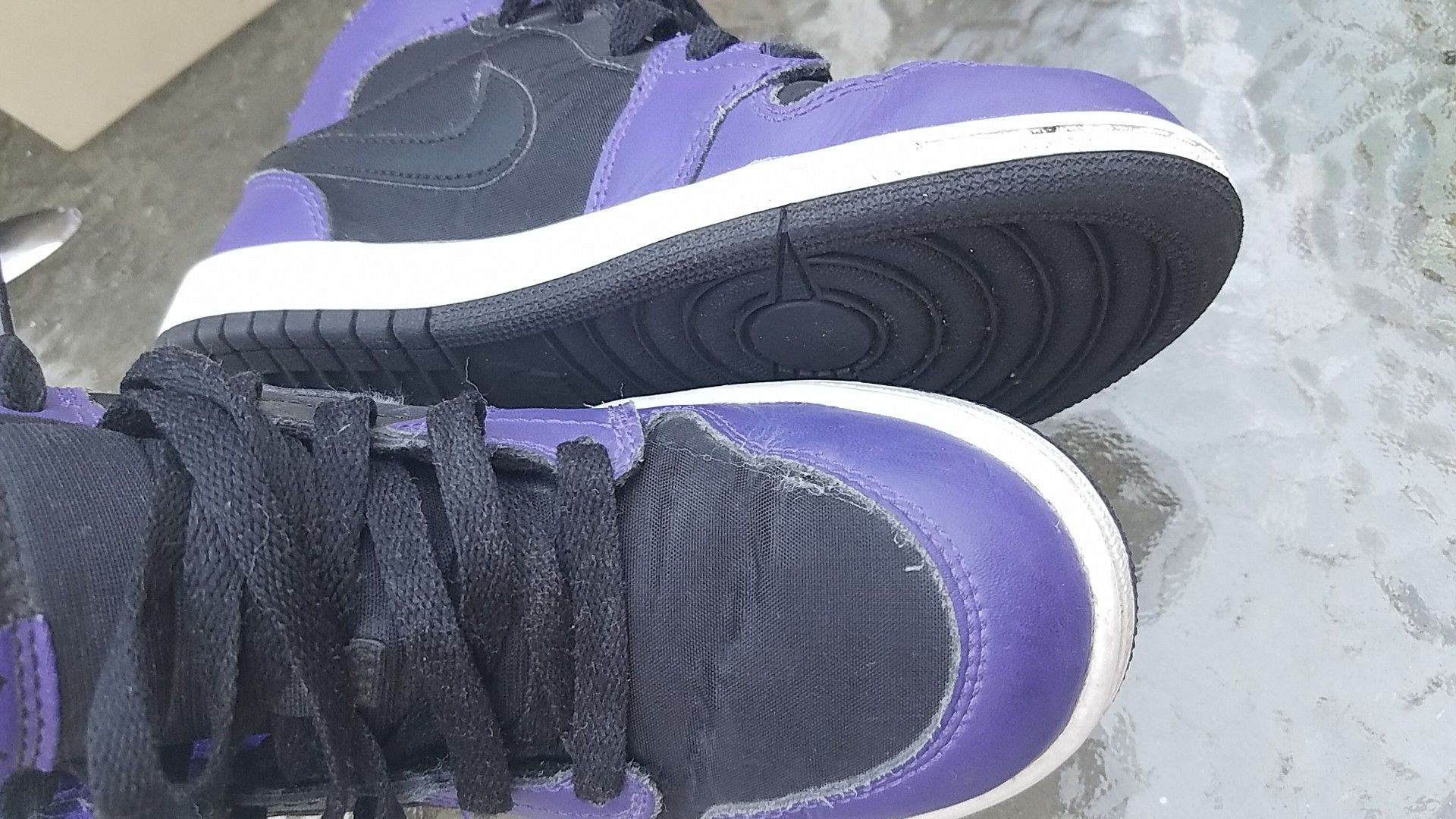 Jordan 1 retros black and purple size 2y