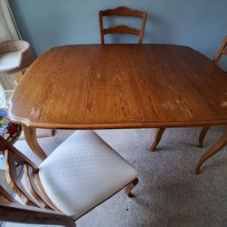Dining room table