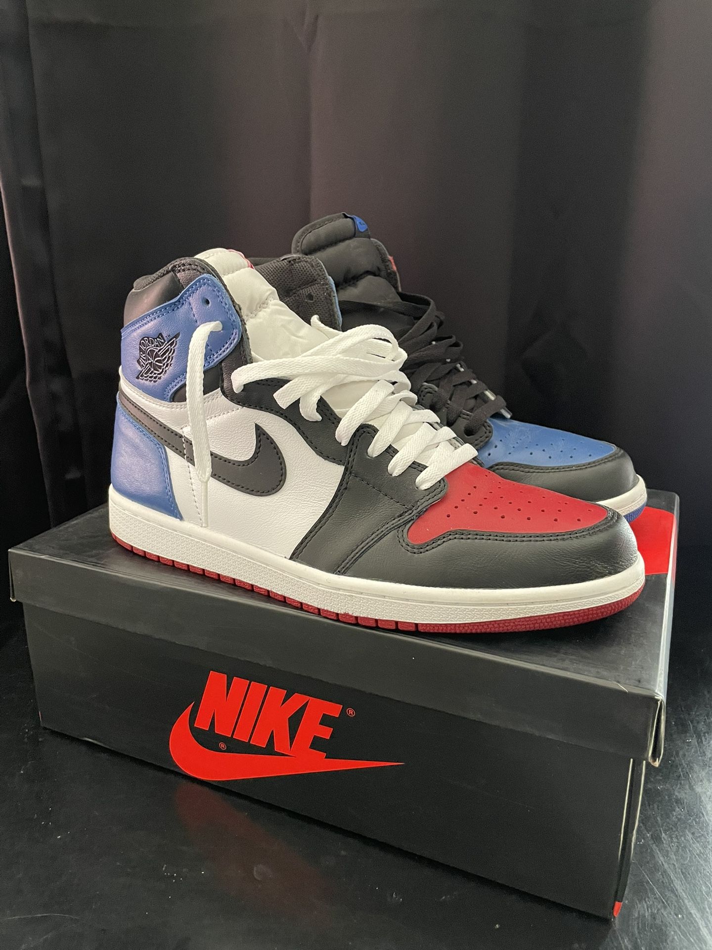 Air Jordan 1 High OG Top 3 size 11