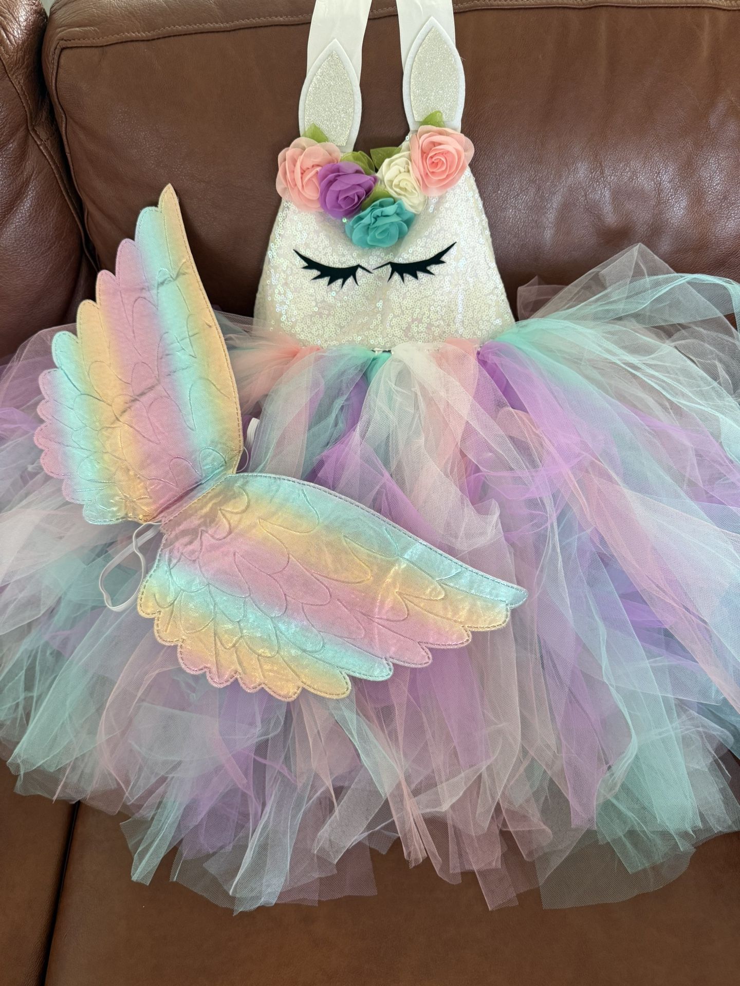 Halloween Costume - Unicorn halter/backless. Would fit 4-7 years old