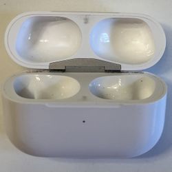 Apple AirPods Pro Replacement Charging Case. 