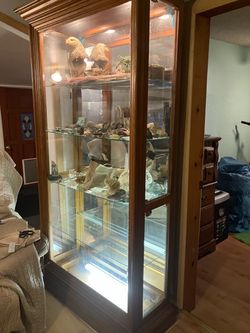 Large oak curio cabinet, 4 glass shelves very heavy