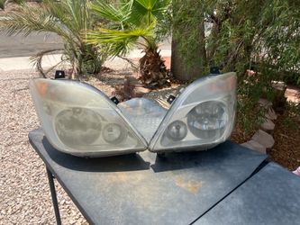 2010 to 2013 Mercedes Sprinter headlights