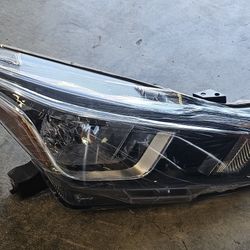 Nissan Versa Headlight
