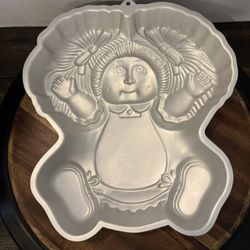 Vintage 1984 Cabbage Patch Wilton Cake Pan