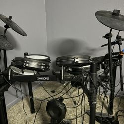 Simmons 50 Electric Drumset (WITH WARRANTY)