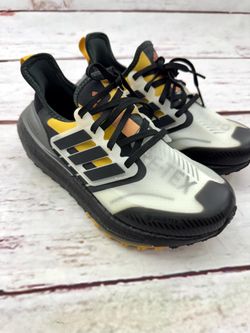 Adidas UltraBoost Women’s GORE TEX Sneaker Shoe Sz 6.5 Hiking Trail Outdoor