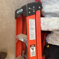 Werner 6ft Fiberglass Ladder 