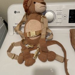 Anti-lost Stuffed Lion For Toddler