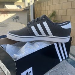 Adidas , Seeley , Size 9 