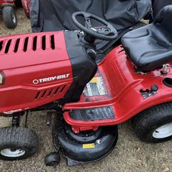 Troybilt 42 Inch Riding Mower 