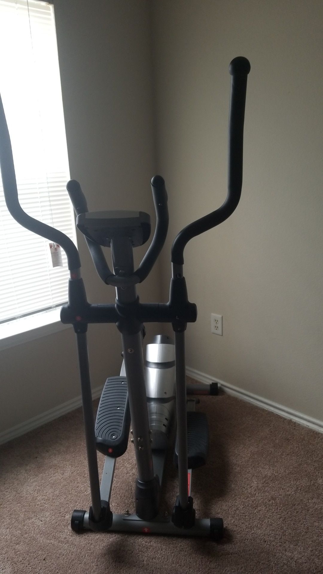 Exerpeutic elliptical machine