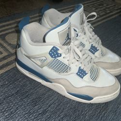 Jordan 4 Military Blue 