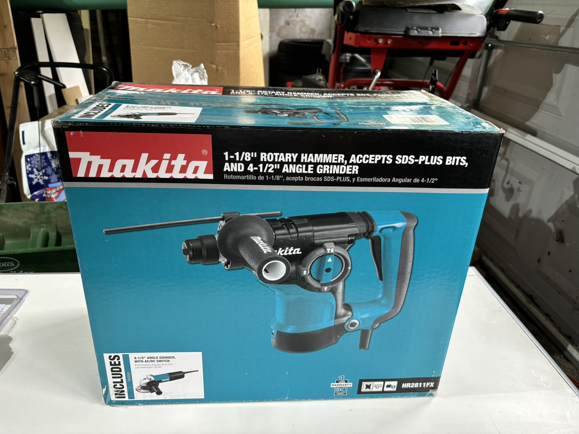 Makita 1-1/8" Rotary Hammer with 4 1/2" Angle Grinder