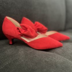 Red High Heels (pumps) 