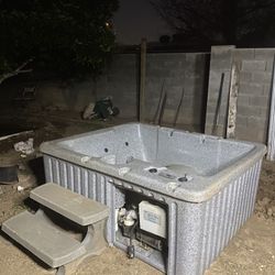 Hot Tub For Free Must Pick Up