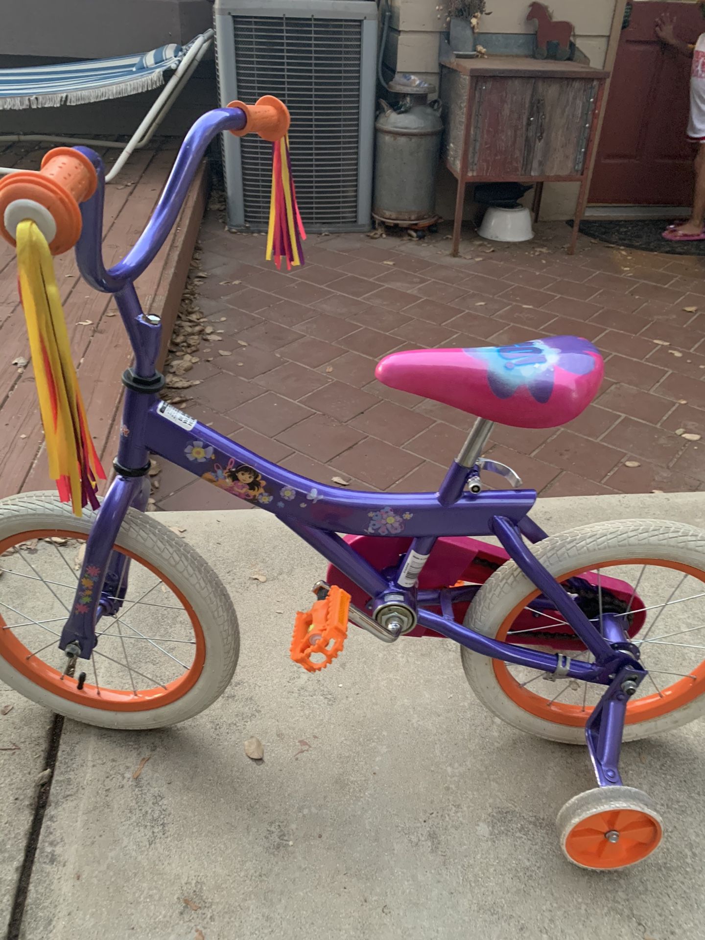 Dora the Explorer girls toddlers kids bike bicycle with training wheels