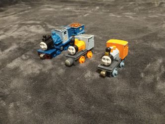 (Thomas And Freinds)Dash, Bash And Ferdinan Magnetic Train Toys
