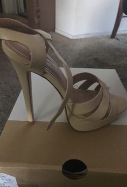 Size 7 nude heels
