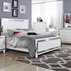 4PC QUEEN SIZE BEDROOM SET   QUEEN SIZE BED FRAME ONLY  1 NIGHTSTAND  Dresser  MIRROR   MATTRESS NOT INCLUDED  BRAND NEW IN BOX  PICK UP TODAY   $2500