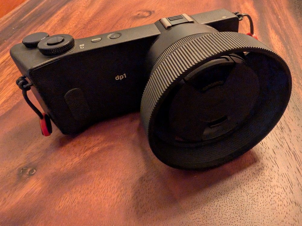 Sigma dp1 Quattro Camera! Foveon X3 Sensor (CMOS) 29MP.