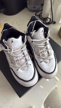 Kids Jordan Courtside size 13