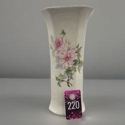 VNTG Royal Norfolk Pottery Vase Stanford England 9”T 4.5”w