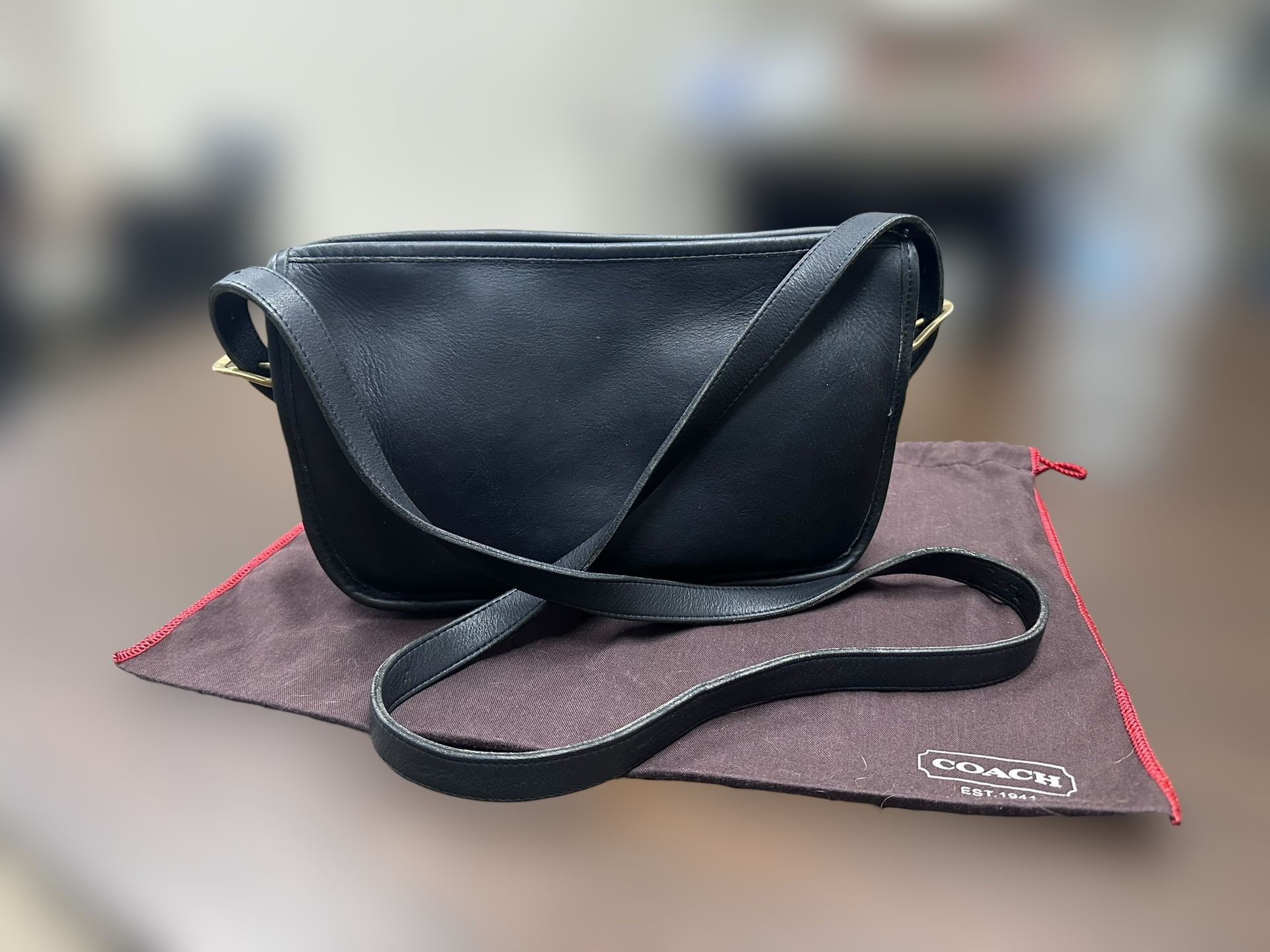 Coach 9938 Mitchell Zip 1994 Vintage Black Leather Crossbody