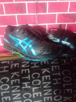 (4) Pairs of shoes $50