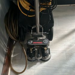 Commercial Carpet Cleaner