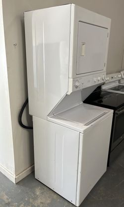 Frigidaire Stack Washer Dryer – Top Load, Electric, 27in