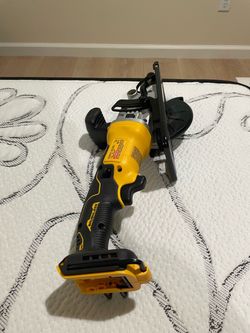 DeWalt 20V MAX Brushless Circular Saw – Used Once