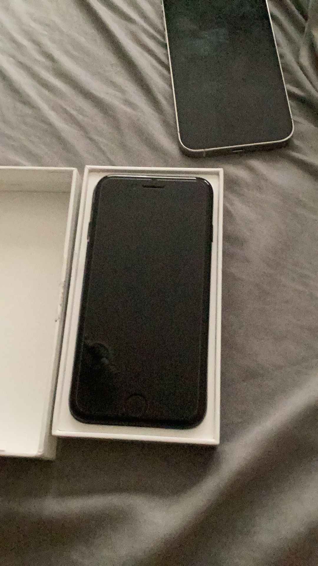 IPhone SE 3rd Gen For Verizon