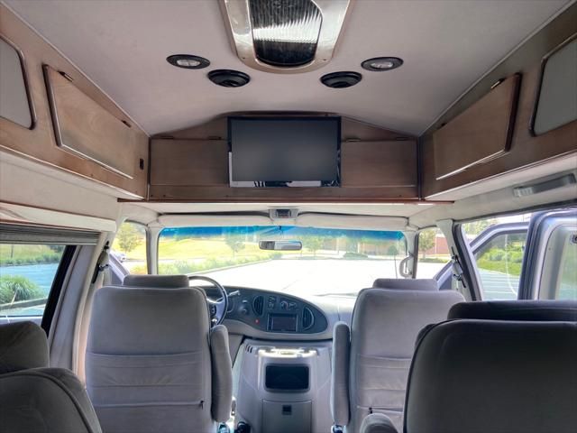 2002 Ford E-150