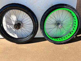 26” x 4.0 Fat Tires