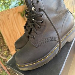 Dr Martens 