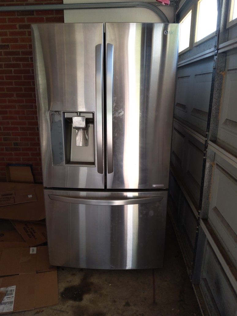 LG French Door Refrigerator LFXC24726S/00